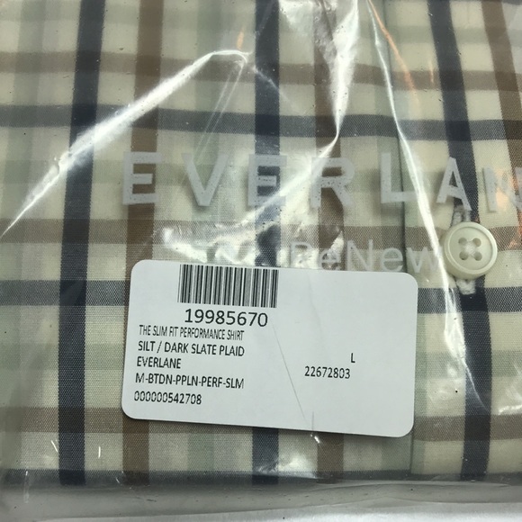 EVERLANE Plaid Standard Fit Performance Shirt - Picture 8 of 10